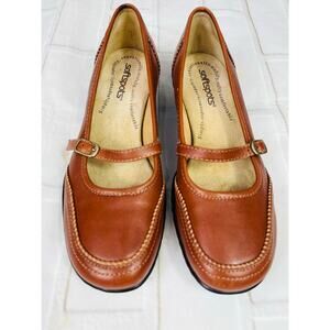 NEW Softspots brown leather Mary Jane flats sz 7